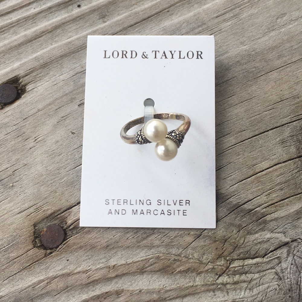 Lord & Taylor ring